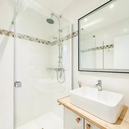 Jolie Maison Renovee Et Decoree Avec Gout A La Chaume 4 Pers Ле-Сабль-д’Олон