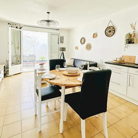 Jolie Maison Renovee Et Decoree Avec Gout A La Chaume 4 Pers * Ле-Сабль-д’Олон